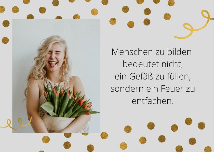 Glückwünsche zum Abitur: Mädchen mit Blumenstrauss