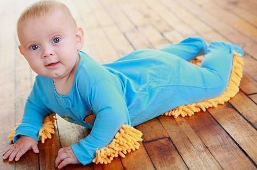 Verrückte Baby-Produkte: Mop-Strampler