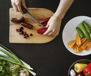 Nichts leichter als das: Mit dem Nicer Dicer von Tchibo wird Kochen zum Kinderspiel