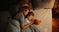 Mit diesen 9 Kinderliedern zum Einschlafen schlummern eure Kleinen im Nullkommanix ein: Inklusive Text