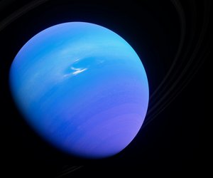 Wie viele Monde hat der Uranus? Für Kinder erklärt