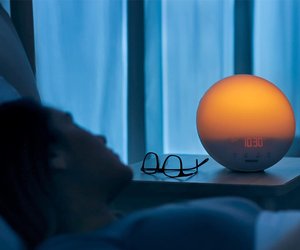 Für Morgenmuffel: Amazon verkauft smarten Tageslichtwecker zum Knallerpreis