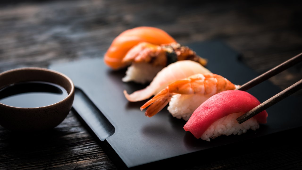 Sushi in der Stillzeit Unbedenklich oder gefährlich?