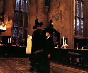 Laut Sternzeichen: In dieses Hogwarts Haus gehörst du!