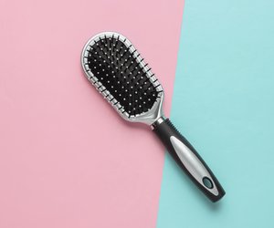 Haarbürste reinigen: So geht's ganz leicht!