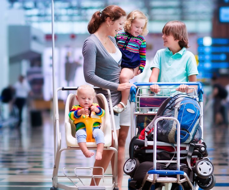 Fliegen Mit Baby Und Kind Familie De