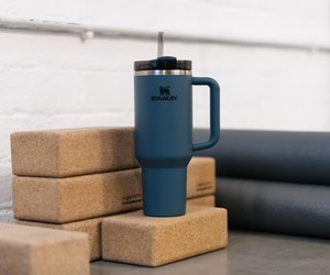 Stanley Quencher: Amazon verkauft Trend-Trinkbecher zum Tiefstpreis
