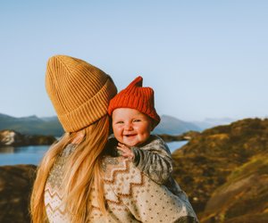 Klang des Nordens: Stilvolle, norwegische Mädchennamen für euer Kind