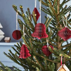 IKEA-Weihnachtsschmuck: 20 weihnachtliche Kugeln & Anhänger im Skandi-Style