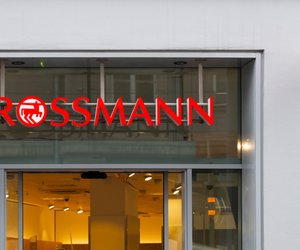 Für Kaffee, Tee und Co. Die helle Rossmann-Isolierkanne im schicken Design