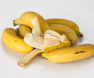 Bananen länger haltbar machen? So geht's