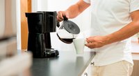 Kaffeemaschine entkalken: schnelle und effektive Hilfe