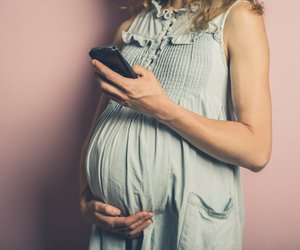 Coronavirus in der Schwangerschaft: Was Eltern jetzt über Symptome und Risiken fürs Baby wissen müssen