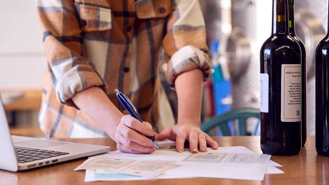 Winzer*in ist ein zeitaufwendiger Beruf.