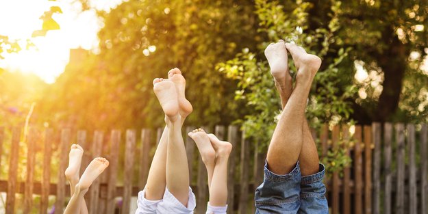 Barfußschuhe für Kinder im Check: Sind sie so viel besser für kleine Füße?