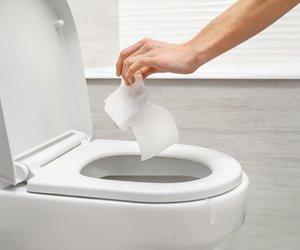 Mach diesen Fehler nie wieder: 6 Alltagsdinge, die deinem WC schaden