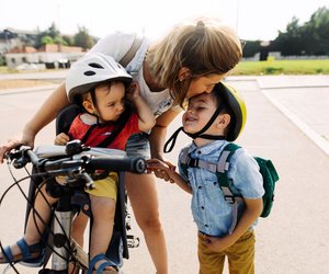 Fahrradhelme für Babys im Test: Das sind unsere 5 Favoriten