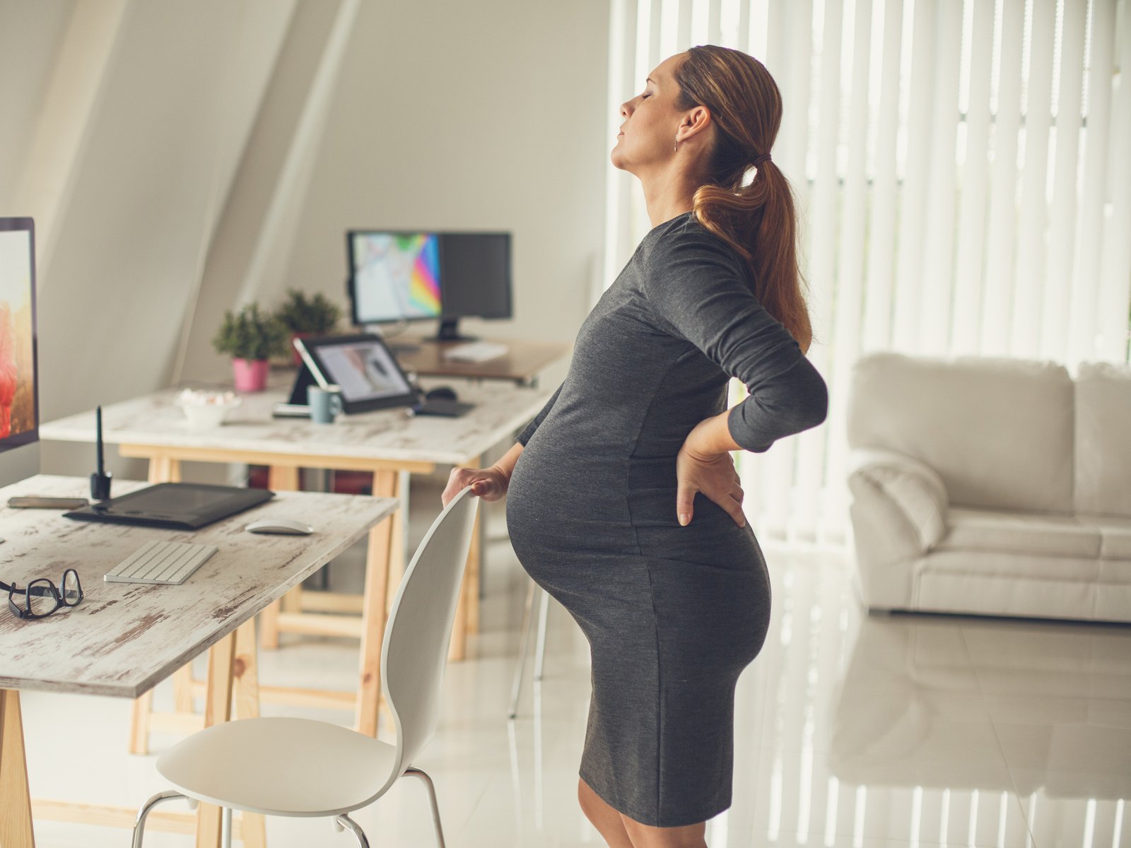 Bauchgurt in der Schwangerschaft: Was bringt das?