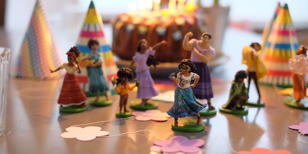 Encanto-Kindergeburtstag: So feiert ihr wie die Madrigals aus dem Disney-Film