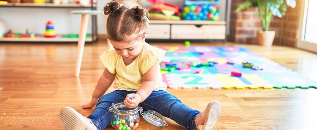 18 Tipps, wie ihr mehr Montessori in den Alltag mit euren Kids bringen könnt