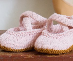 Baby-Ballerinas stricken: Anleitung für die süßesten Ballerinas aller Zeiten