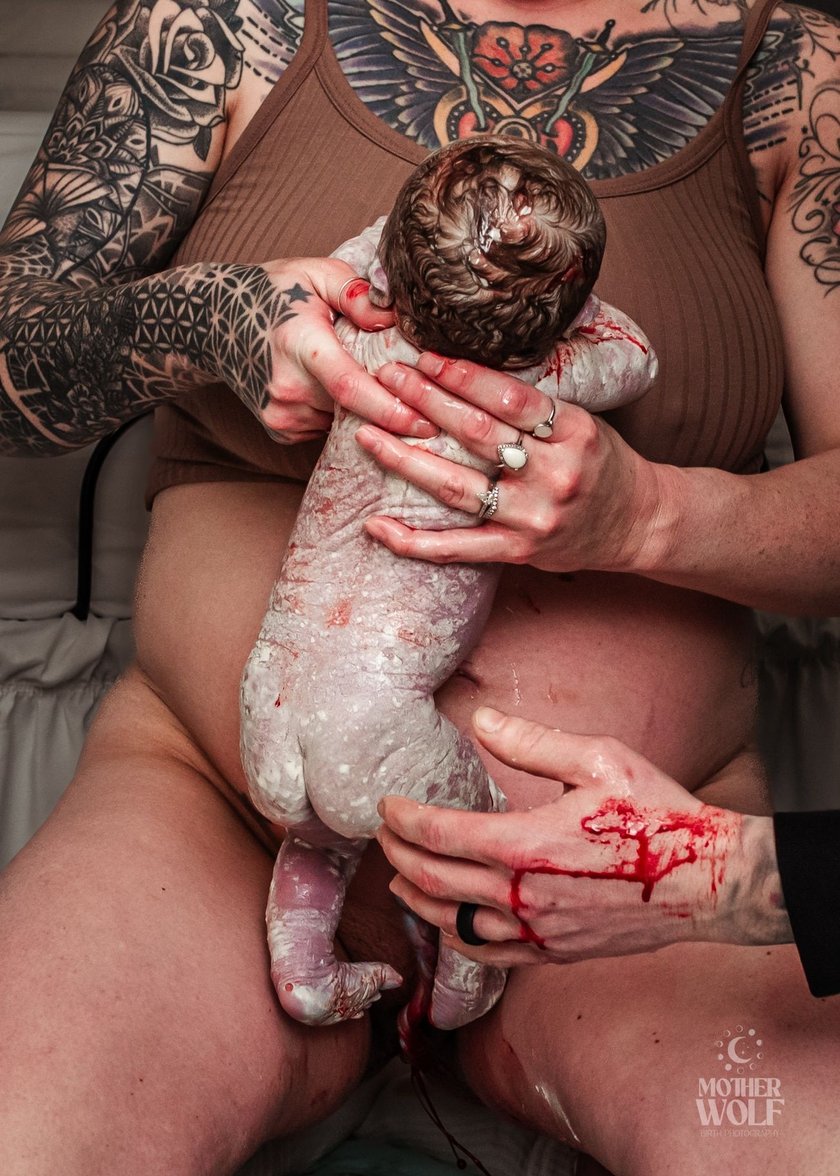 Geburtsfotos: Vernix and Breast Milk Rings
