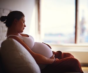 Studie beweist: Große Brüste in der Schwangerschaft deuten auf DIESES Babygeschlecht