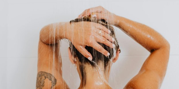 Ohne Seife duschen: Das sind die Folgen für deine Haut