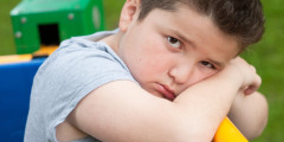 Übergewichtige Kinder werden von Mitschülern oft nicht gemocht