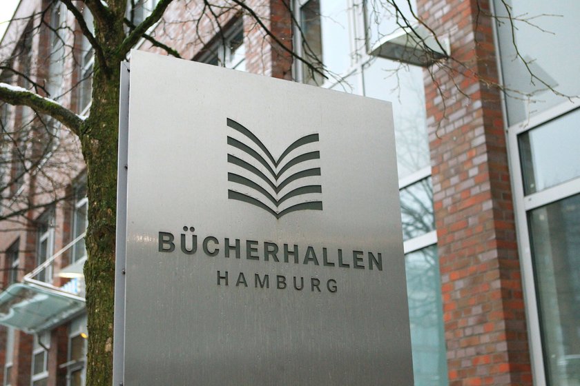 Logo der Bücherhallen Hamburg. Symbolbild Bücherhallen Hamburg, Symbolfoto Bücherhallen Hamburg. Poppenbüttel Hamburg *** Logo of the Bücherhallen Hamburg Symbol photo Bücherhallen Hamburg, symbol photo Bücherhallen Hamburg Poppenbüttel Hamburg 