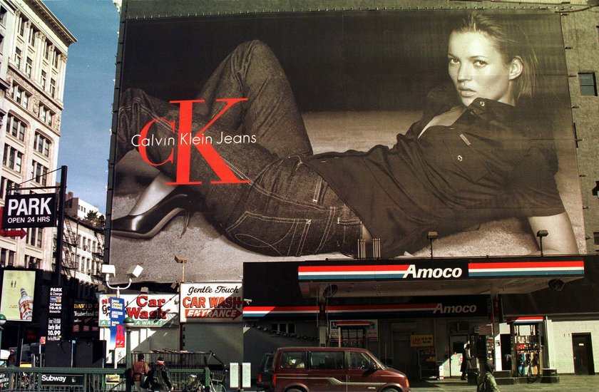 Modemarken der 90er: Model Kate Moss war eine Ikone der 90er und das Model für Calvon Klein