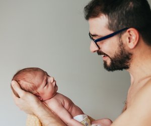Vater werden: Was du als werdender Papa wissen solltest (dich aber vielleicht nicht zu fragen traust)