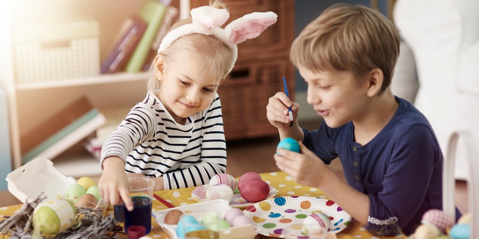 Ostereier bemalen: Farben, Motiv-Ideen und praktische Tipps für Kinder