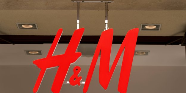 Alle schnappen sich dieses Strandhandtuch von H&M Home für den Sommer