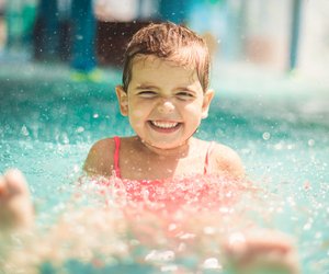 Mit dem Kind ins Freibad: 11 wichtige Tipps für sicheren Badespaß