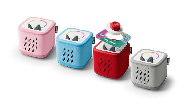 Toniebox&#x20;2&#x3A;&#x20;die&#x20;gesamte&#x20;Farbpalette&#x20;bestehend&#x20;aus&#x20;Rosa,&#x20;Hellblau,&#x20;Rot&#x20;und&#x20;Grau