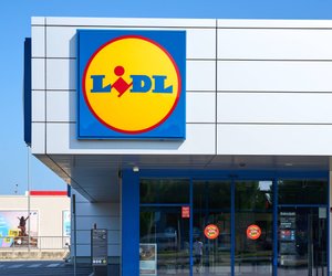 Spart Platz und sieht toll aus: Der Handtuchhalter von Lidl fürs Badezimmer