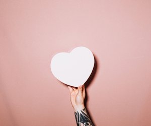 Was bedeutet das weiße Herz? Das steckt hinter dem Emoji 