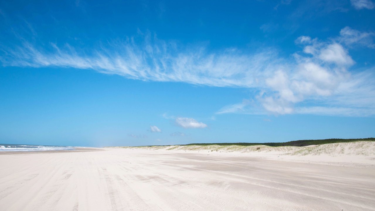 Ein Foto reicht nicht aus, um den längsten Strand der Welt abzulichten.