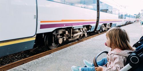 Familienreservierung abgeschafft: Lohnt sich Bahnfahren mit Kindern überhaupt noch?