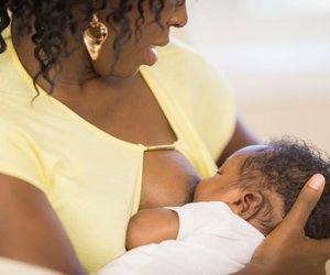 Orangensaft und Stillen: Gefährlich oder harmlos?