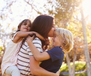 5 Tipps, wie wir den emotionalen Akku unserer Kinder wieder auffüllen