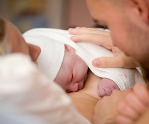Berührende Einblicke: 18 Väter erzählen ehrlich, was sie bei der Geburt ihrer Kinder empfanden