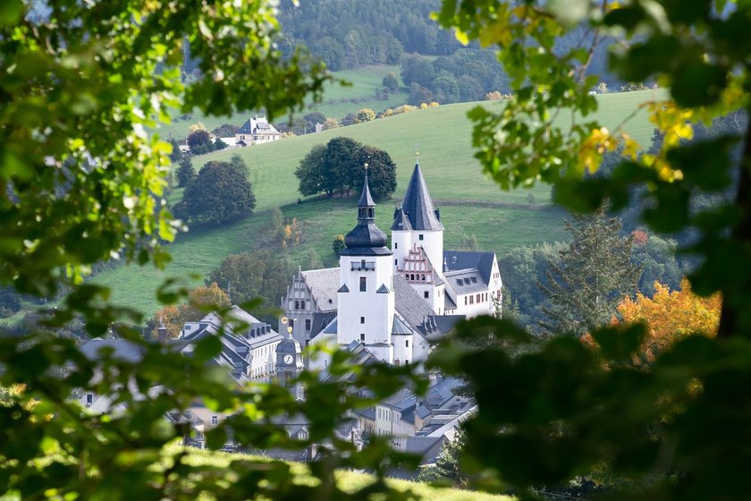 Das Schloss Schwarzenberg im Erzgebirge ist einen Besuch wert.