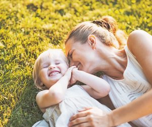 20 entzückende Babynamen mit der Bedeutung "Freude"