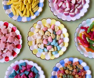 Erstickungsgefahr: Diese Süßigkeiten solltet ihr nicht mehr naschen