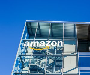 Dieses Amazon-Produkt schützt deinen Kleiderschrank vor Motten