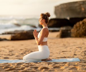 Jetzt teilen: 15 inspirierende Yoga-Sprüche voller Weisheit