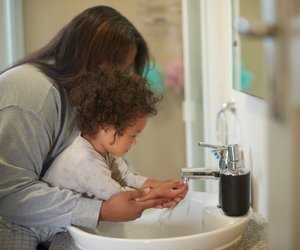 8 Tipps, wie wir unser Badezimmer nach Montessori eingerichtet haben