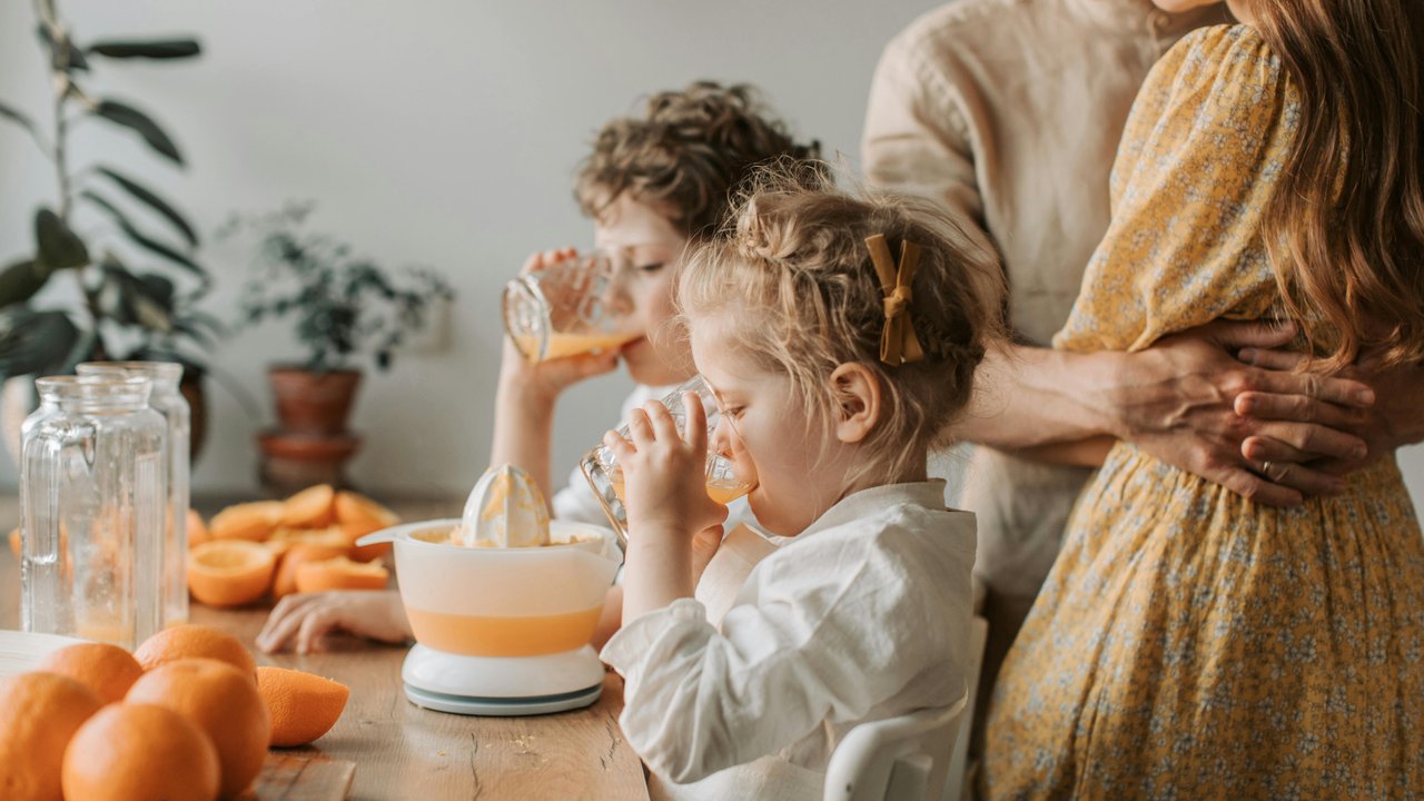 Saft und Nektar schmecken beide, aber sie unterscheiden sich.